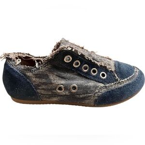 Lucky Brand Slip On Women’s Denim Sneakers SZ 6